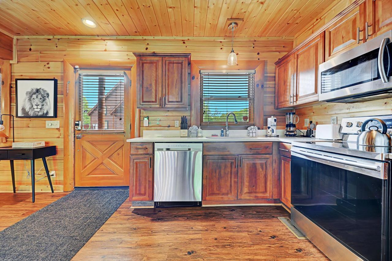Вилла Gorgeous Large Mountain View Cabin W Hot Tub, Free Wifi, Games Севьервилл Экстерьер фото